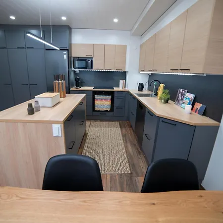Apartament Luppo - Spacious, Smart, Warm, Sauna, Wi-fi Rovaniemi